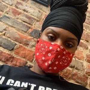 Meet your Posher, Talia